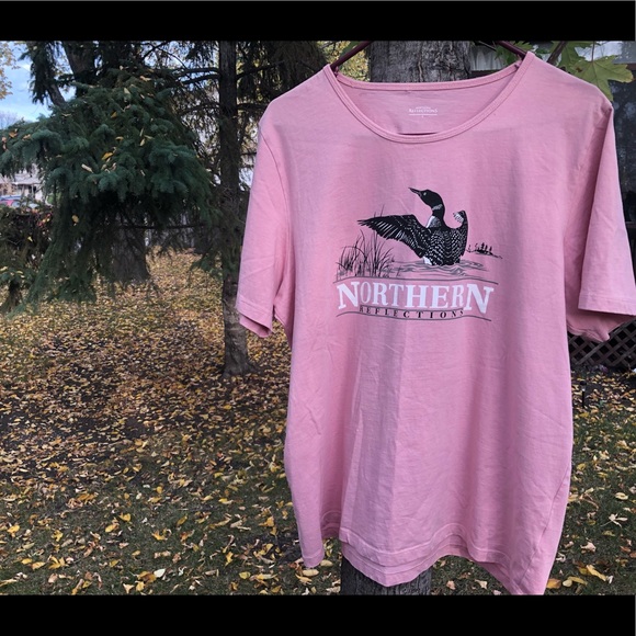 Northern Reflections Tops - 👻 2/$15 Classic Northern Reflections Loon T-Shirt